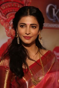 Shruthi Haasan Latest Stills (6)