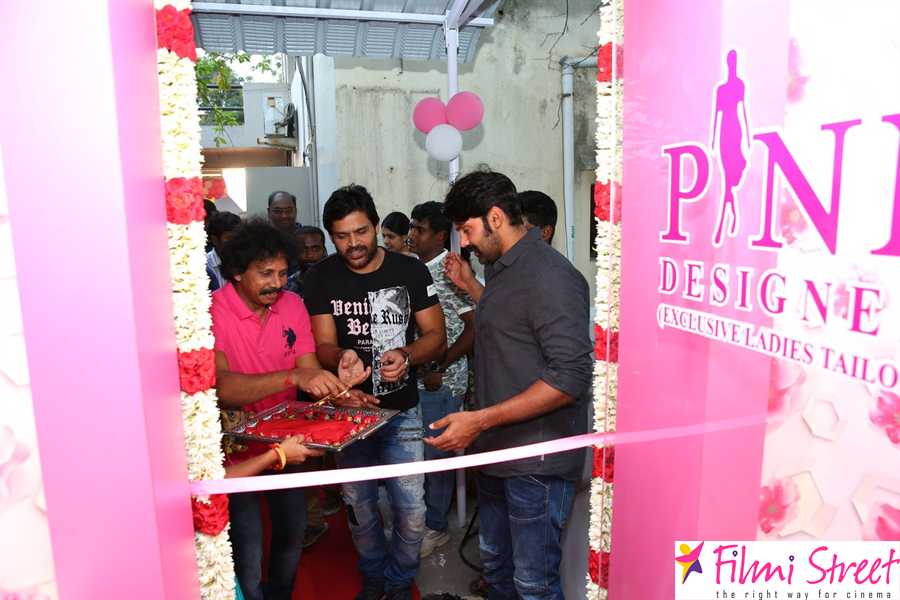 Actor Arya and Shaam Launches 'Pink Designers' Boutique Photos (11)