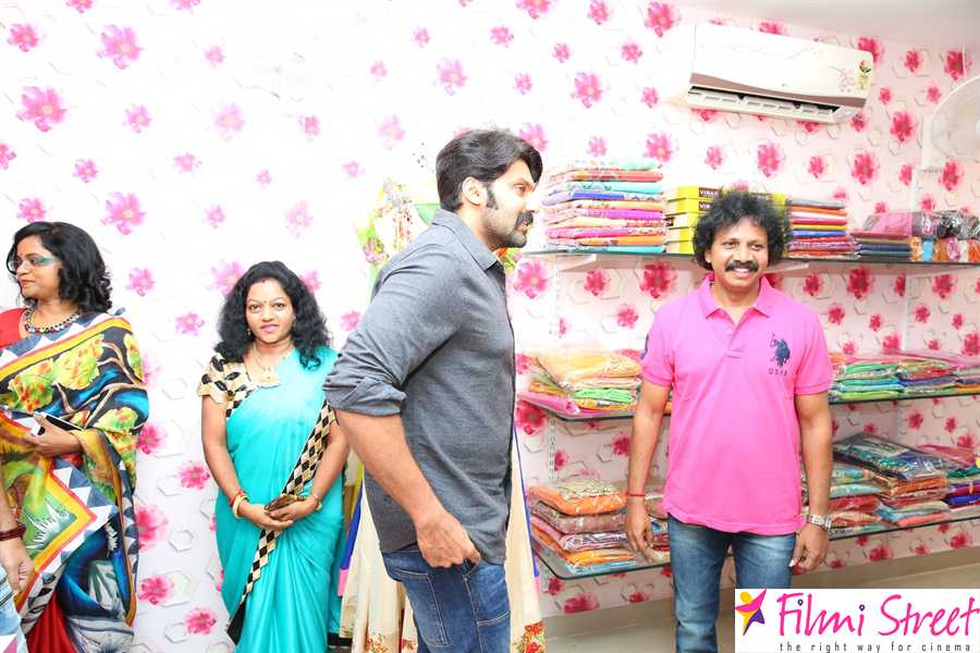 Actor Arya and Shaam Launches 'Pink Designers' Boutique Photos (16)