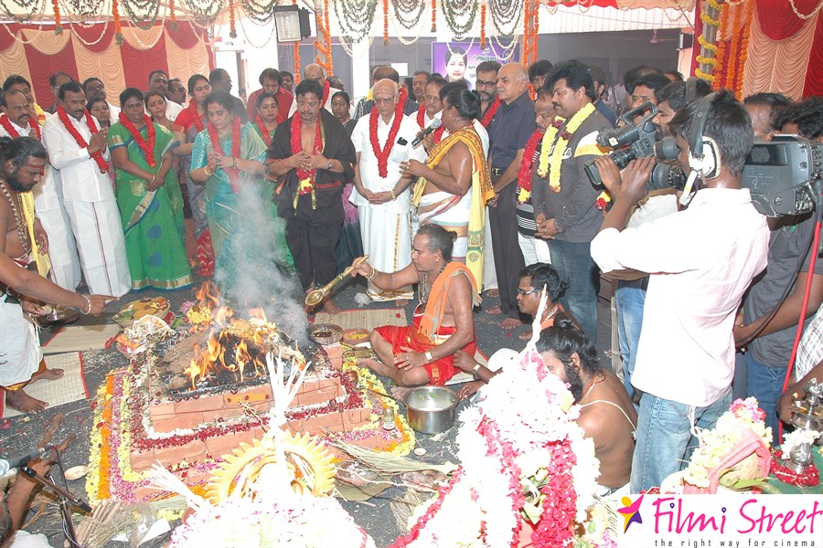 Film chamber yagam stills (14)