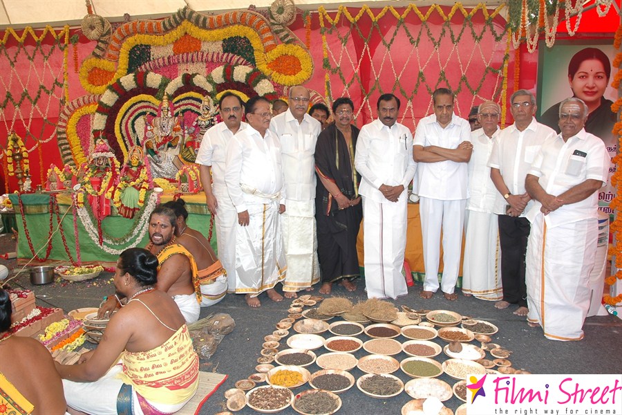 Film chamber yagam stills (5)