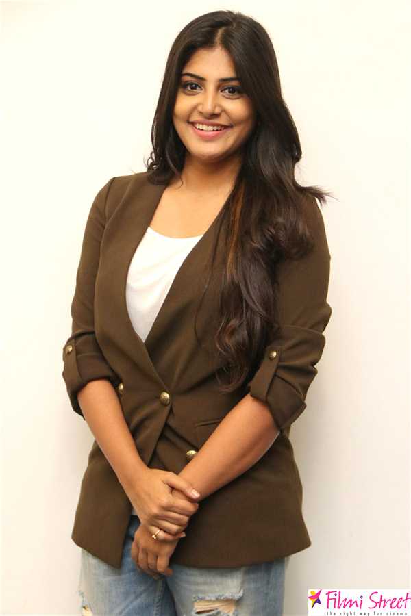 Manjima Mohan Latest Photos (15)