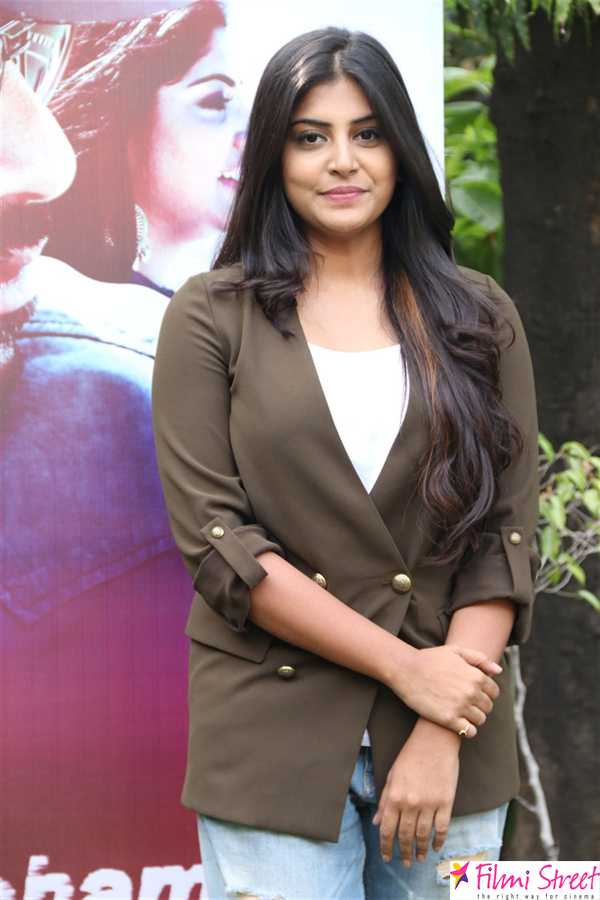 Manjima Mohan Latest Photos (3)