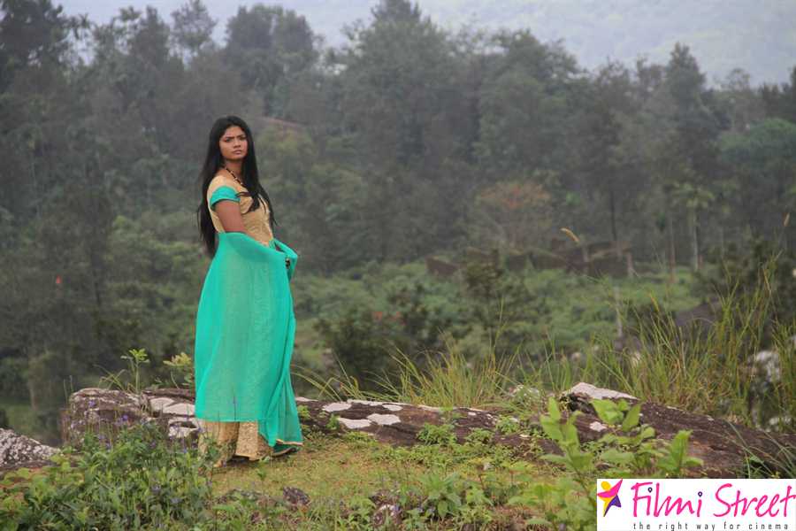 Oviya Movie Stills 010